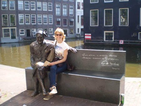 Tessa op bankje